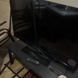 Hisense TV With Remote 42inch 