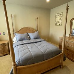 4 Pieces Bedroom Set