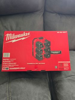 Milwaukee packout rapid charger
