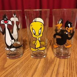 Looney Tunes Glasses NEW