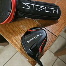 LIKE NEW! LEFT HANDED! TAYLORMADE STEALTH GOLF CLUB 7 WOOD 