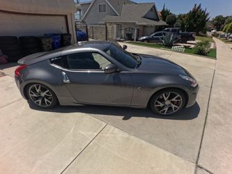 2015 Nissan 370z  6 speed  nismo touring