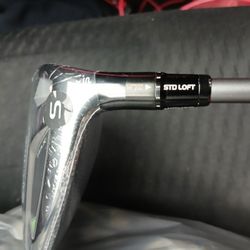 Taylor Made Qi35 Clubs