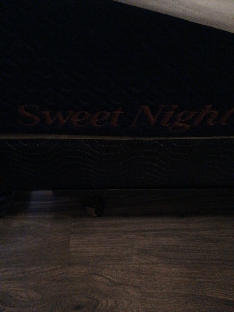 Queen Size Bed. Pillow Top. One Year Old. Mostly Slept On My Couch. Like Brand New