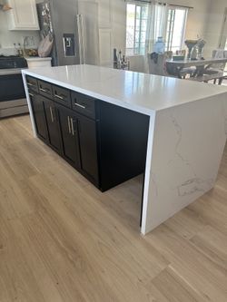 Kitchen Island 