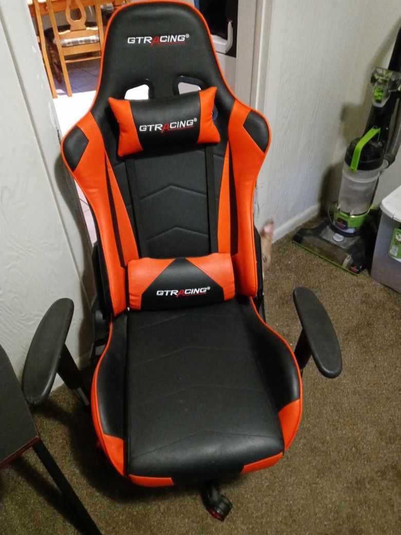 Gaming Desk And Chair.
