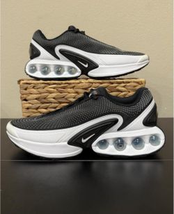 Nike Air Max - size 11