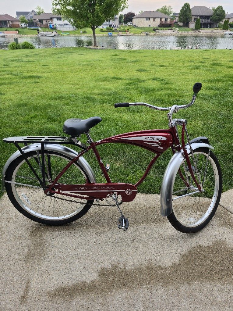THE ULTIMATE FATHERS DAY GIFT FOR ANY FATHER. BELGIUM BREWERY BEACH CRUISE. 2009 LIMITED EDITION. VERY RARE. Schwinn. Phantom