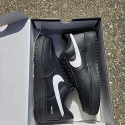 Nike Supreme Air Force One Black Sizes: 4.5, 5, 5.5, 6, 6.5, 7, 7.5, 8, 8.5, 9, 9.5, 10, 10.5, 11, 11.5, 12, 13 (Pick Up)