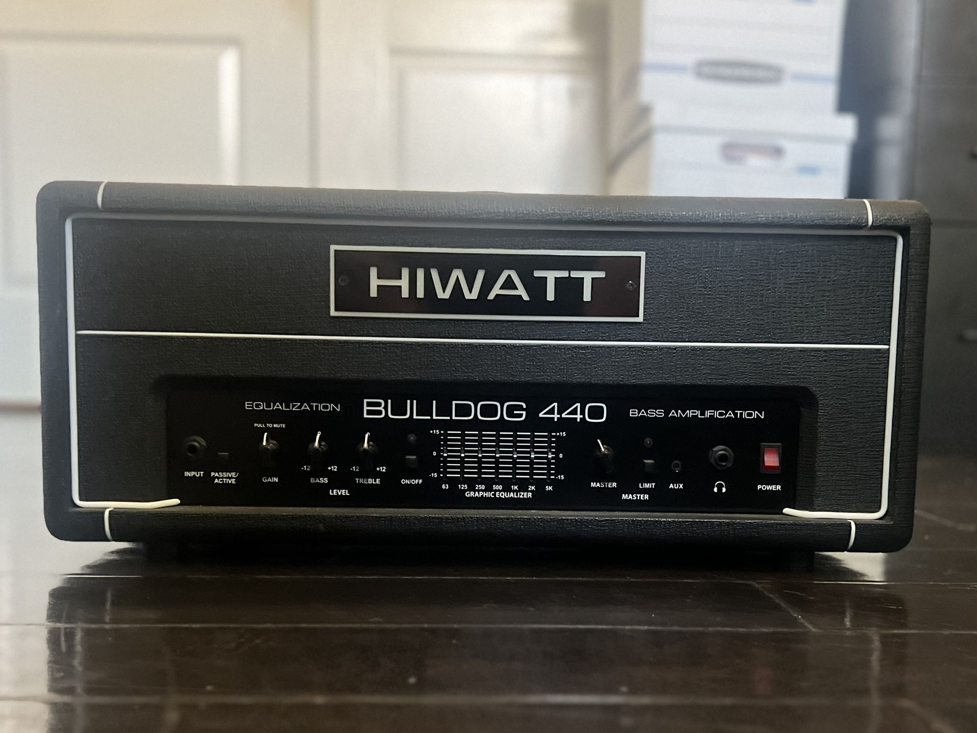 Hiwatt Bulldog 440 Bass Amp Head