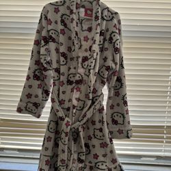 Hello Kitty Robe Size 7 Kids