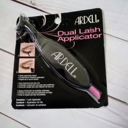 Dual Lash Applicator