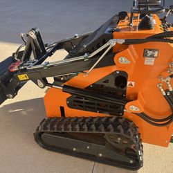 New 24hp Mini Skidsteer