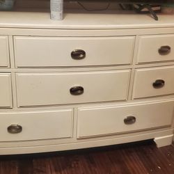 dresser and nightstand 