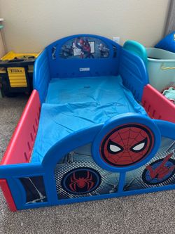 Toddler bed