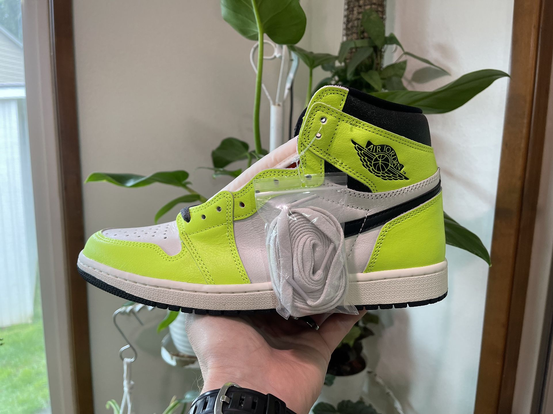 Air Jordan 1 High OG Visionaire