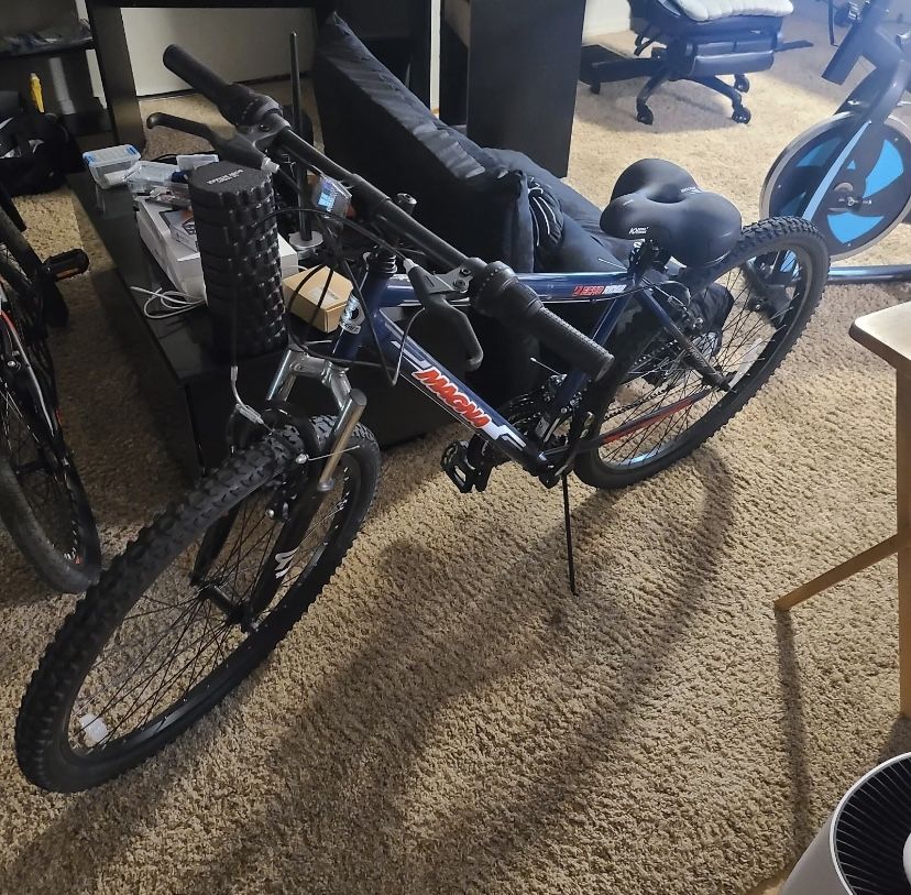 Magna Echo Ridge 26” Bike
