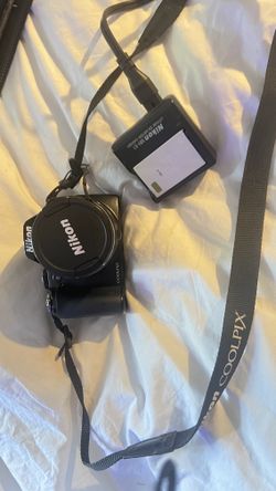 Nikon Coolpix Digital Camera ****