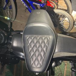 Harley Davidson 2020 Iron Xl1200ns Solo Seat