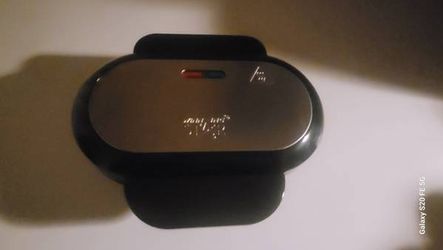 Electric hamburger / eggs cooker.