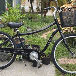 Fuji Saratoga 4 Cruiser Bike for Sale in Riverview, FL - OfferUp
