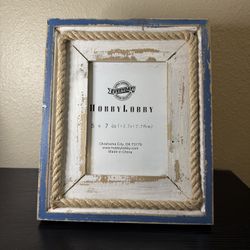 5x7 coastal-style picture frame