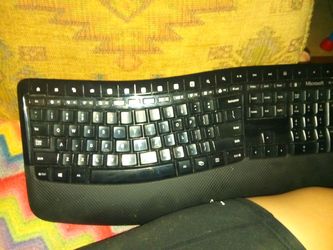 Microsoft wireless keyboard with Bluetooth Mouse