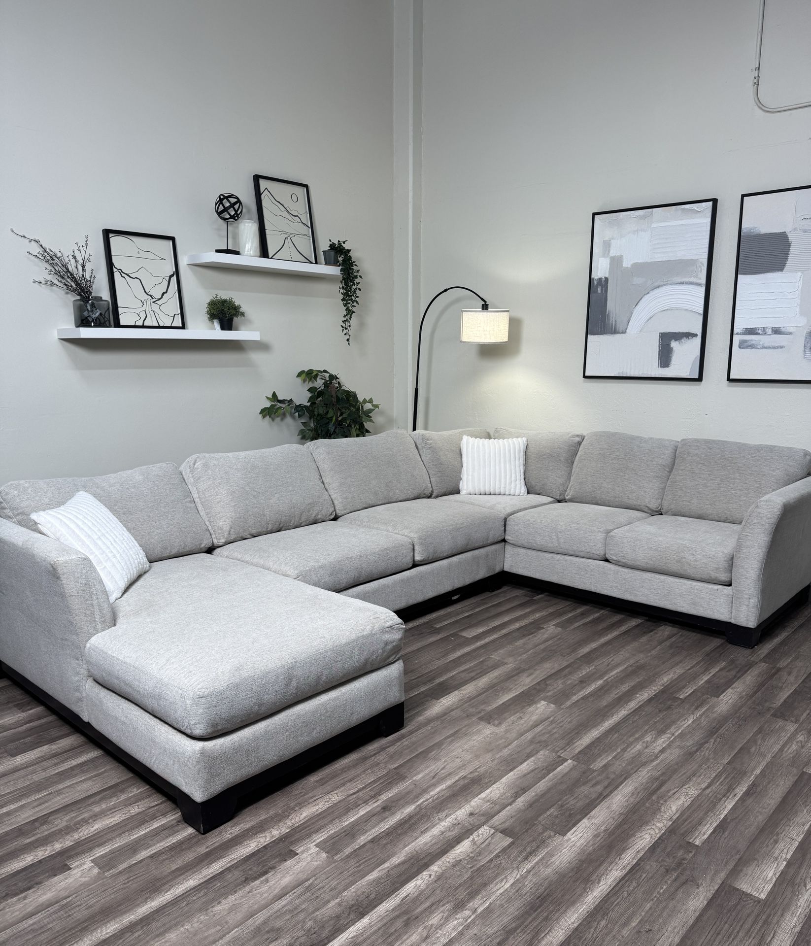 FREE DELIVERY Gray U Shaped Sectional Couch With Sleeper