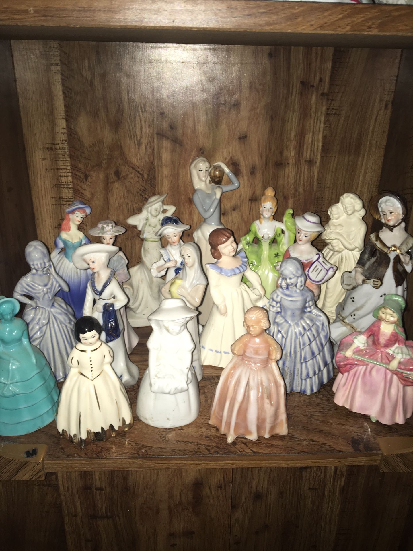 Collection of porcelain and glass figurines!