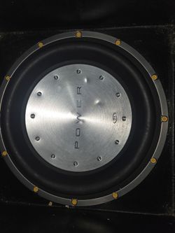 2 Rockford Fosgate 12" T1 800 watt kicker amp