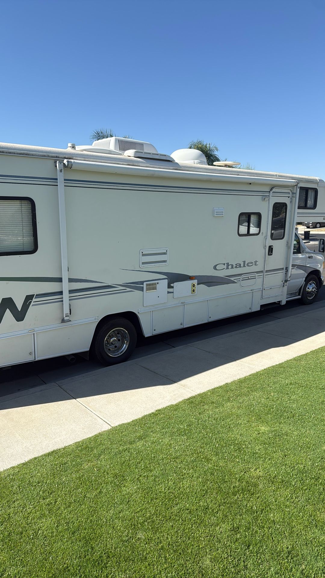 2004 Winnebago 31ft