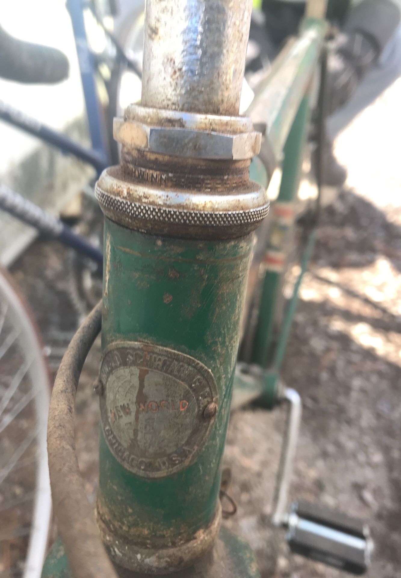 All original Schwinn new world men’s bike with locking fork