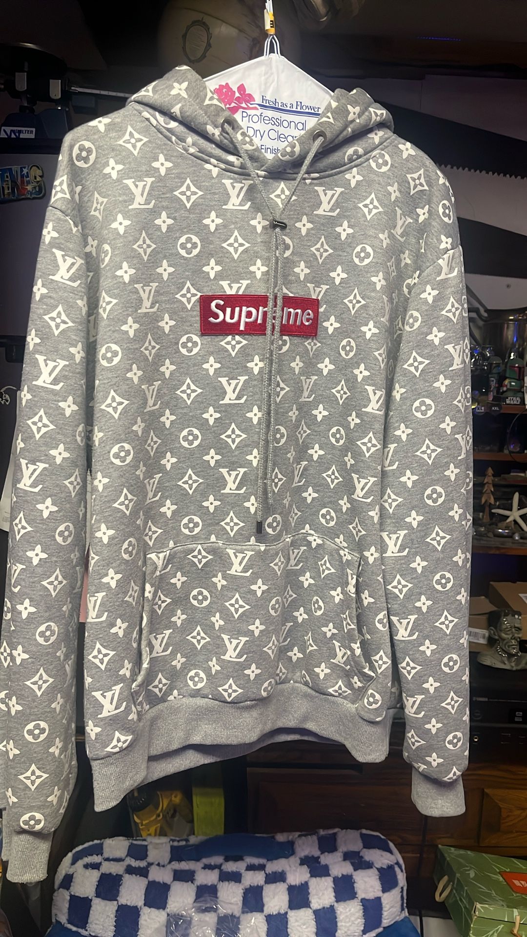Supreme Hoodie Large