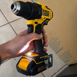 Dewalt Drill & Impact Driver DCD708