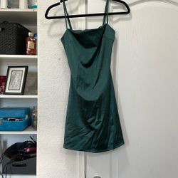 Emerald Green Windsor Dress Small