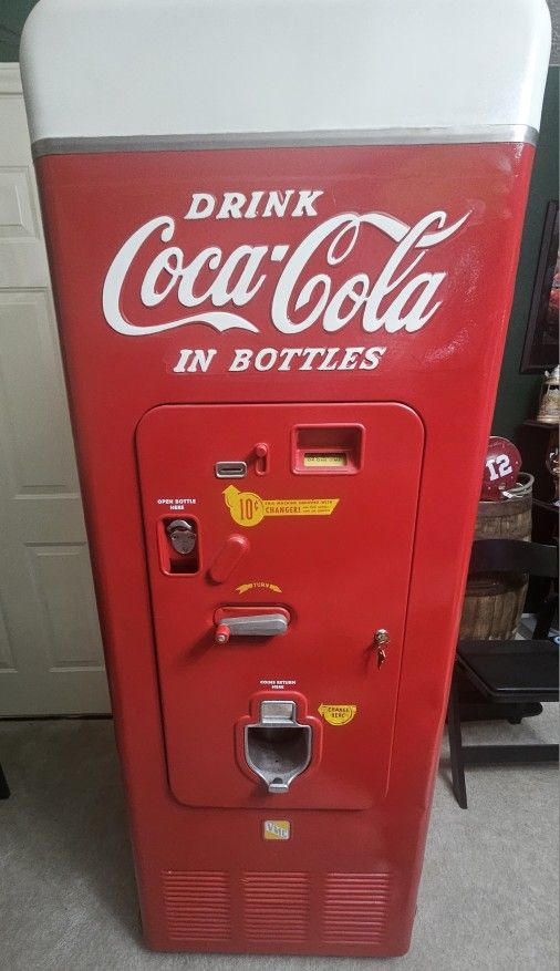 Vintage Coca-Cola Machine-Very Rare