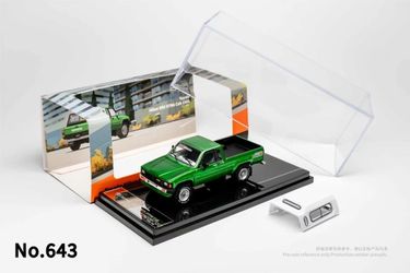 GCD 1:64 1985 Toyota Hilux SR5 Xtra Cab LHD Green Diecast Toy model