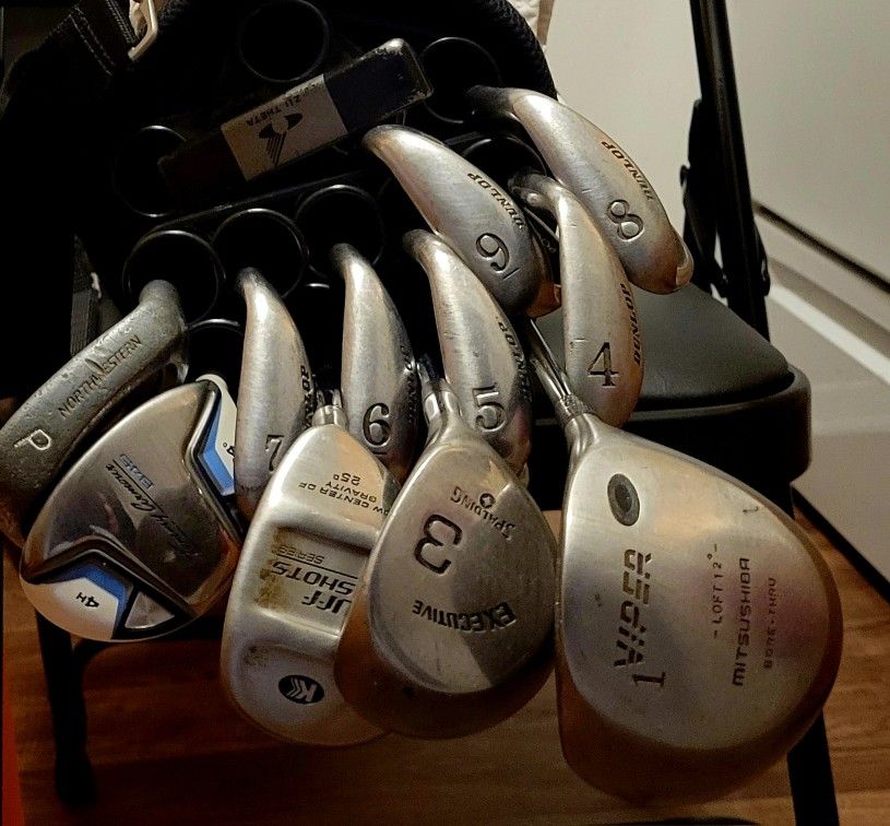 Mens Right Handed Mixed Brand Complete Golf Club Set. (4) Woods (7) Irons(1) Putter Plus Extras
