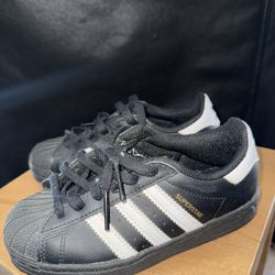 Kid Adidas - Size 12