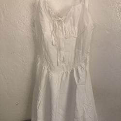 White dress W/Laces