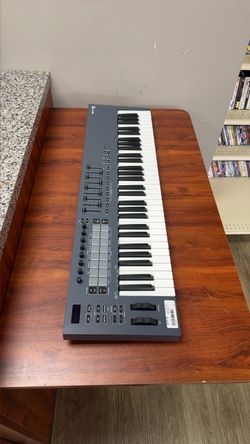 Novation 61-Key MIDI Keyboard Controller