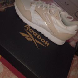 Reebok Size 8.5