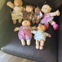 6 Cabbage  Patch Dolls 