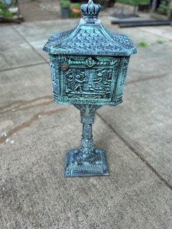 Berkeley Products Inc. Mailbox