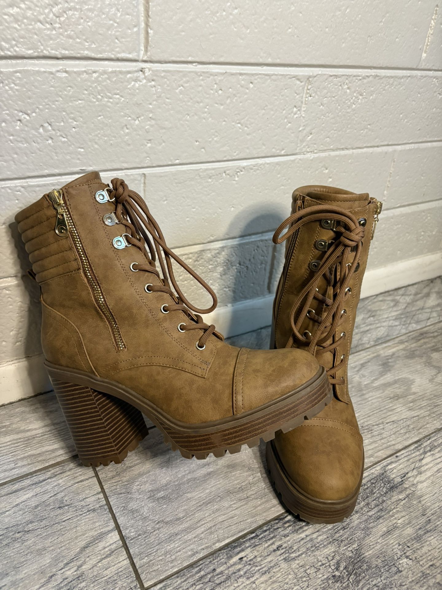 Women’s Boot Heels 