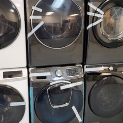 New Samsung Large Capacity AddWash Front Load Washer And Gas Dryer Set In Black 