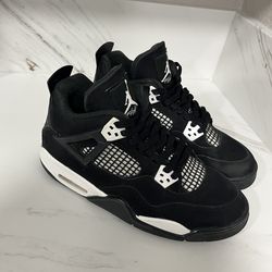 Jordan 4 Retro White Thunder GS Size US 7Y