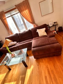 Reclining sectional sofa