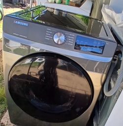 Dryer Samsung Everything works 2-month warranty delivery instalación available