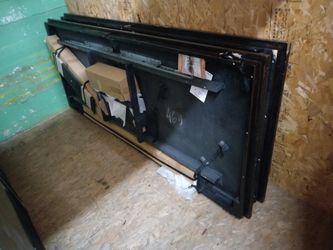 8 Ft Dinning Room Table/ 8 Chairs